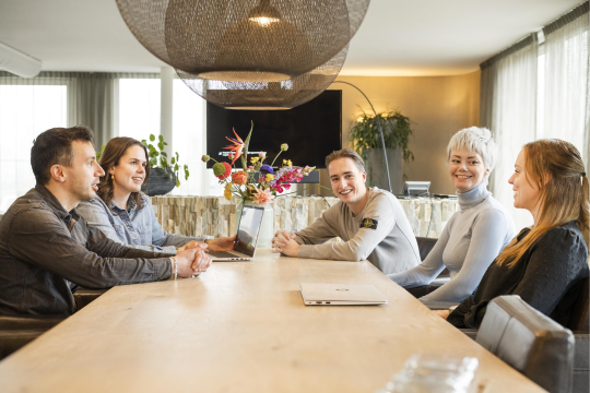 Ontdek de vacatures team zorg Flanderijn